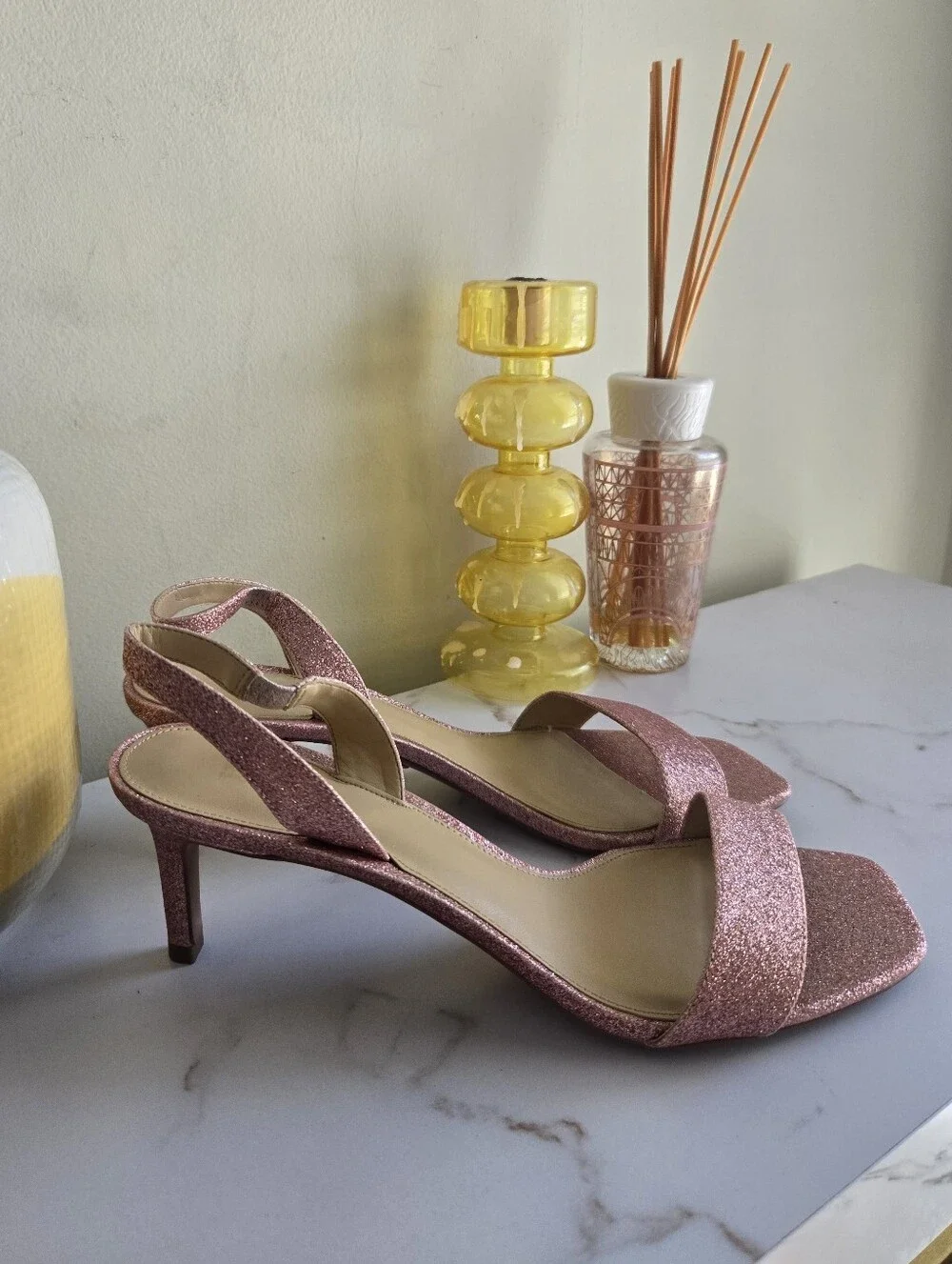 GUC Michael Kors Mila Slingback Sandals in Primrose Pixie Glitter Size 9.5